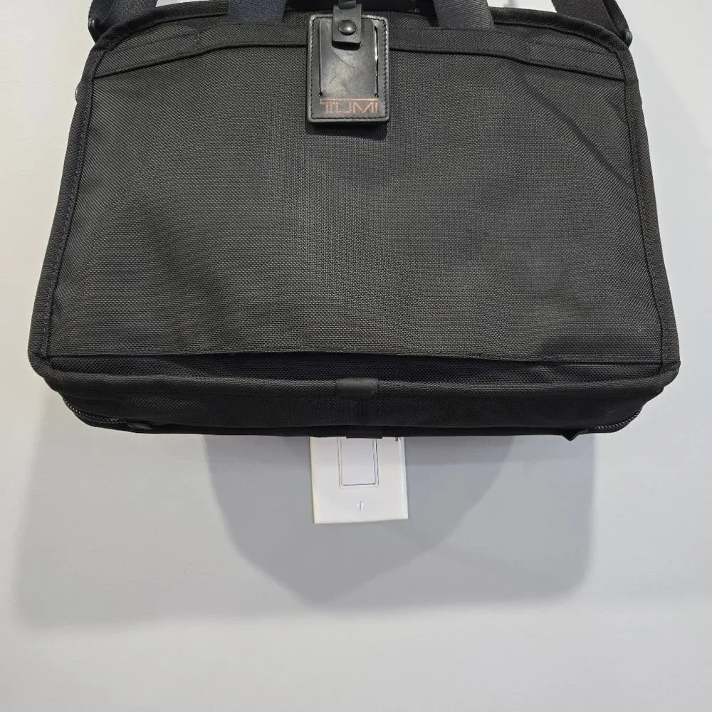 🐢 TUMI Alpha Expandable Organizer Laptop Briefcase